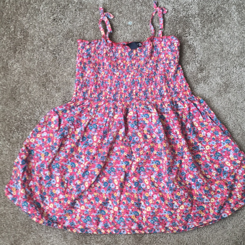 Girls dress